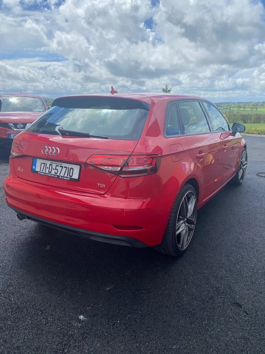 Audi A3 2017 - Image 2