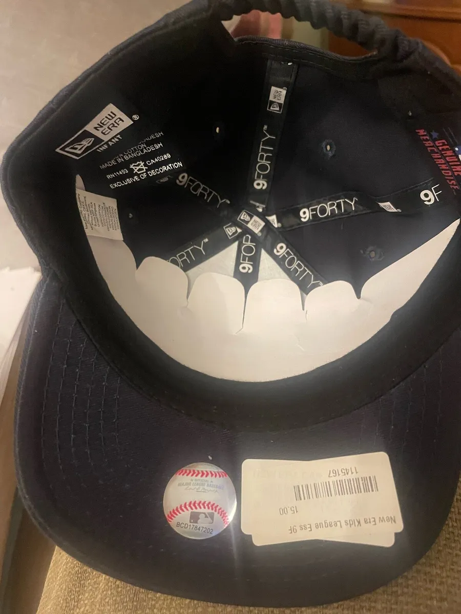 Toys/Books/clothes - Image 2