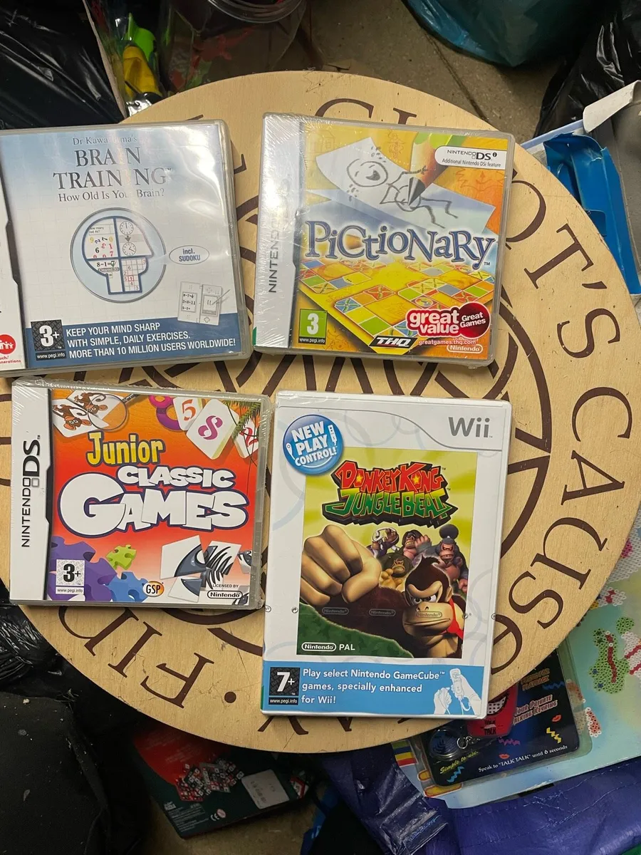 Toys/Books/clothes - Image 3