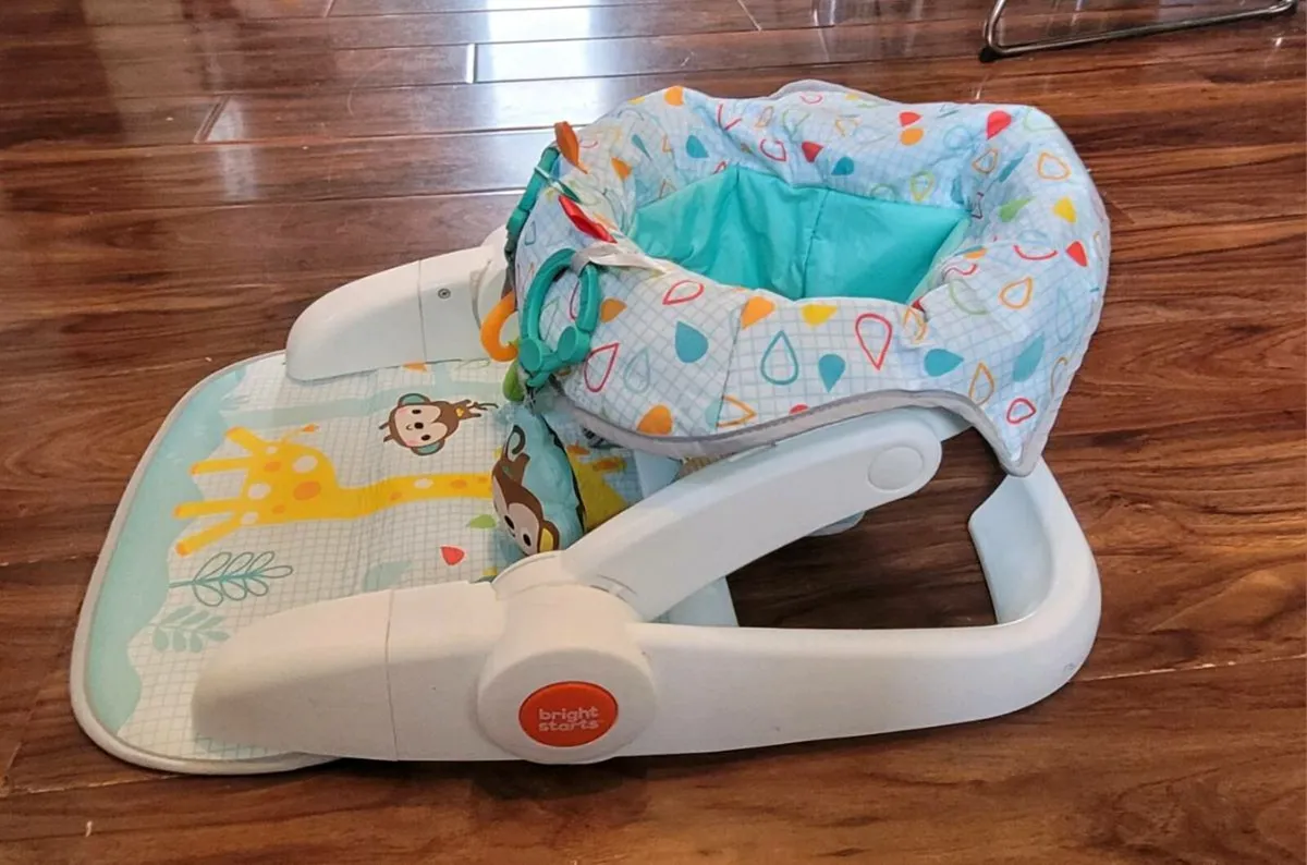 Baby Seat - Image 1