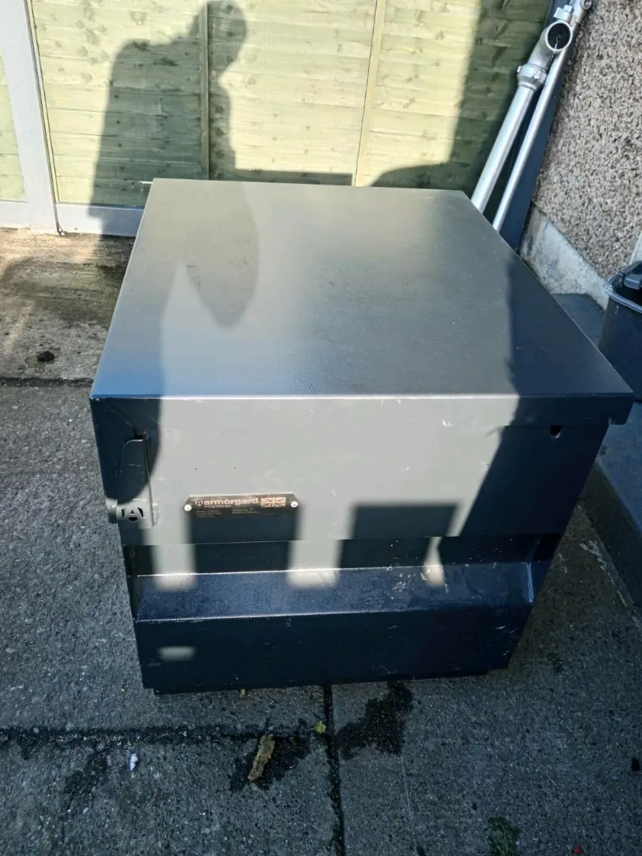 Lock box - Image 1