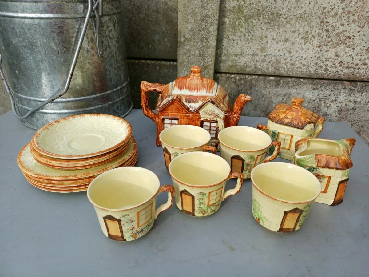 Vintage Keele St Cottageware Set - Image 3