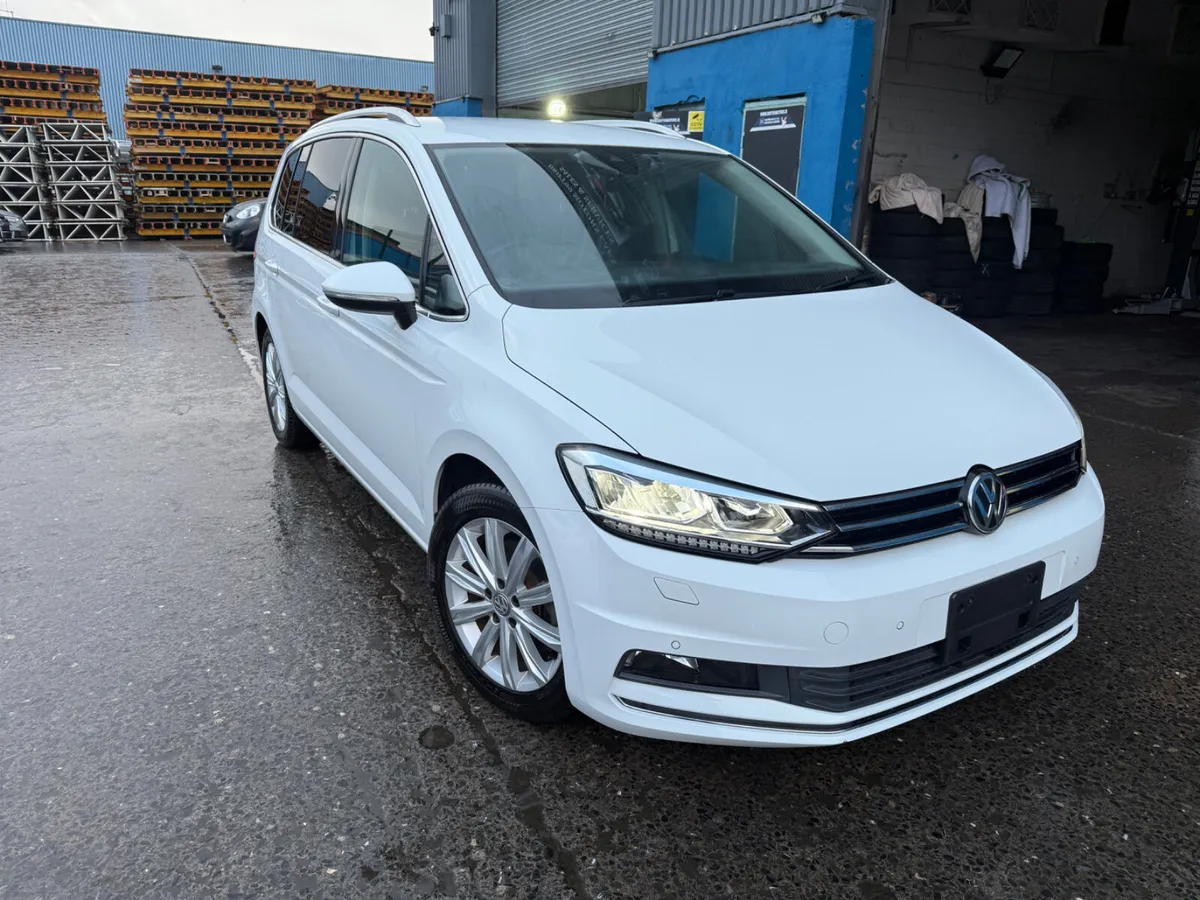 2018 Volkswagen Touran 1.4 TSI/Automatic 7 seater - Image 1