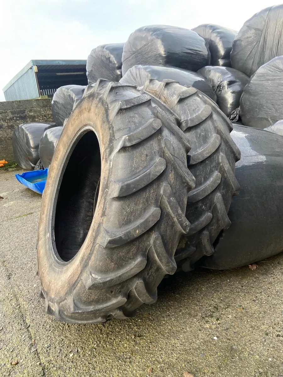 Tractor tyres - Image 1