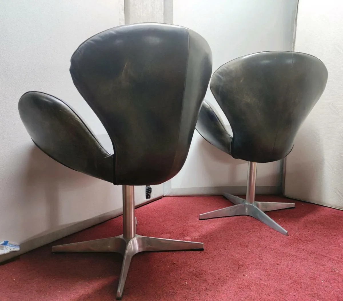 1950's Jacobsen swan chairs/delivery - Image 4