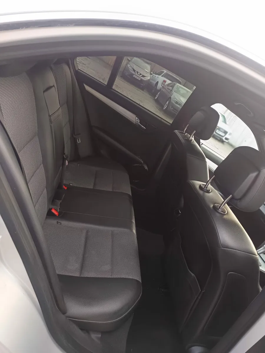 Mercedes c220 automatic 2010 no nct - Image 2