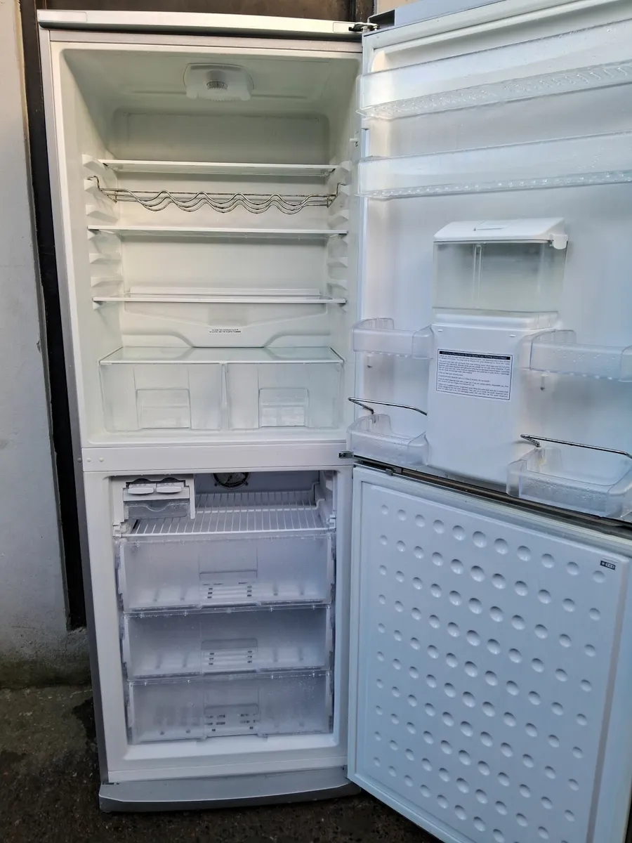 FRIDGE AND FREEZER - Image 3