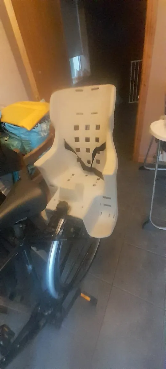 Man's bike two kids seats on - Image 1