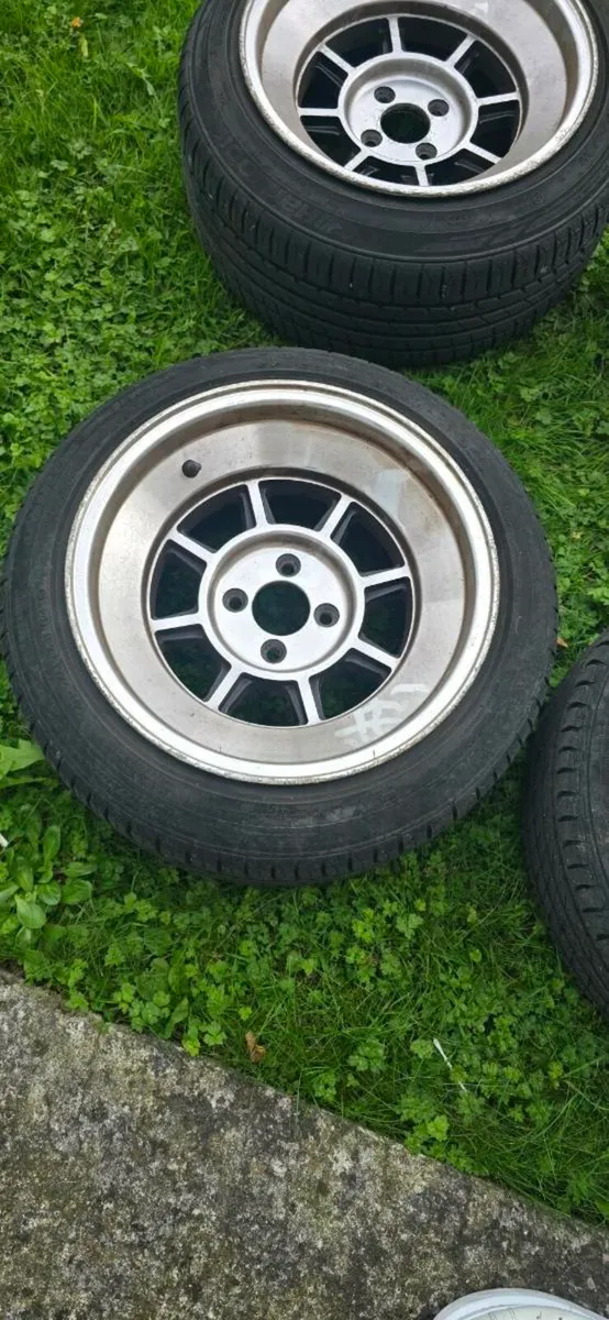 Super lights alloy size 15 4x100 and bmw alloys - Image 2