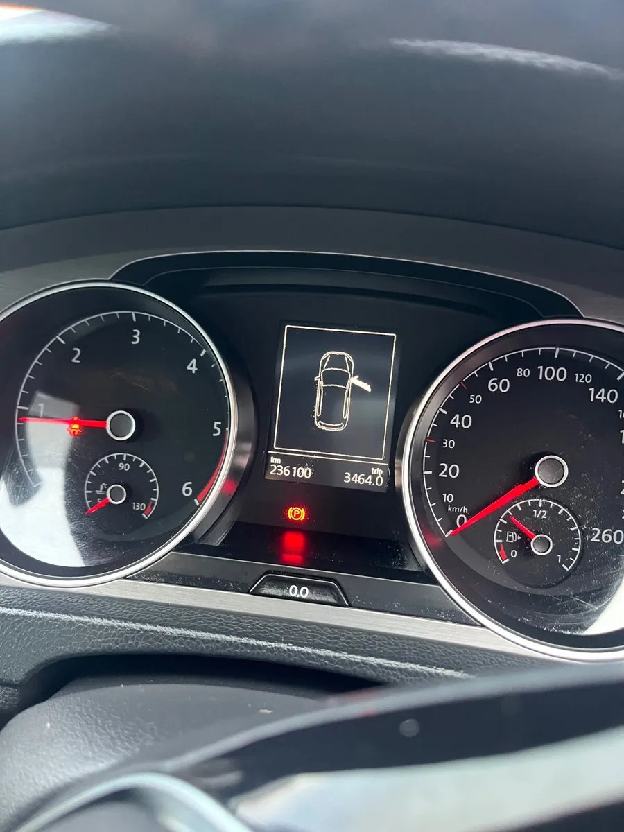 Volkswagen Golf 2014 - Image 2