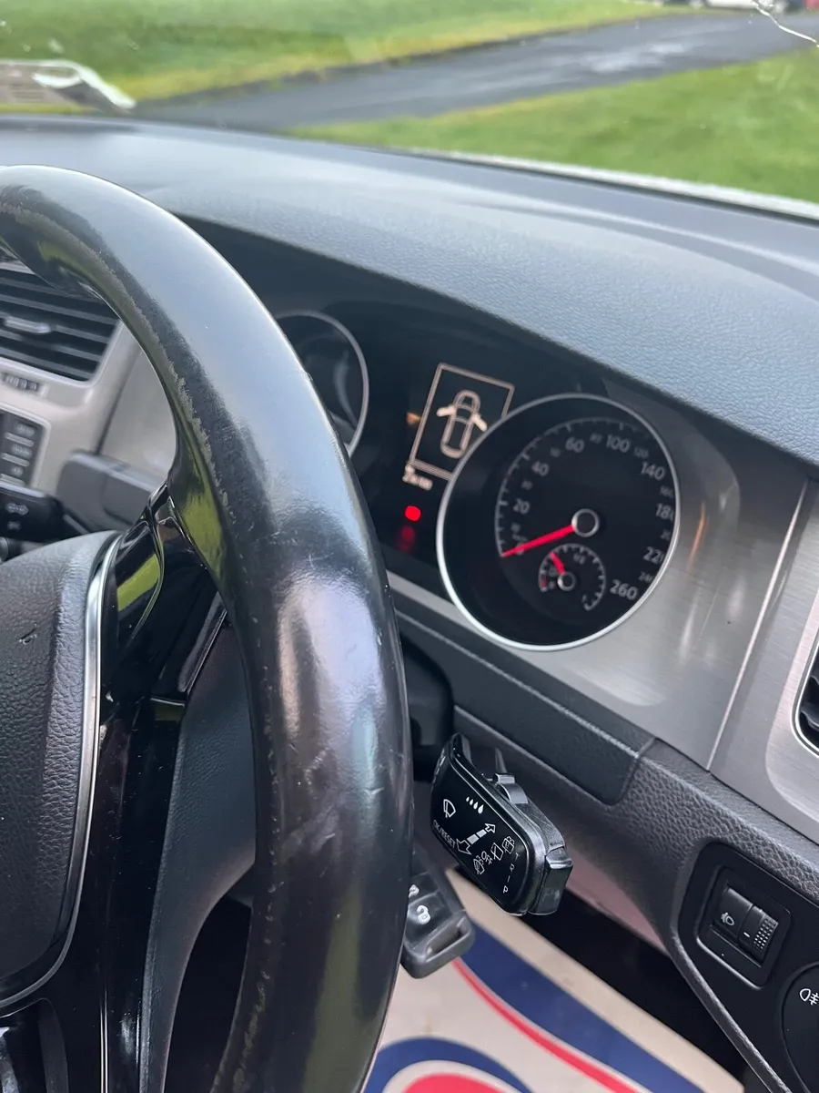 Volkswagen Golf 2014 - Image 3