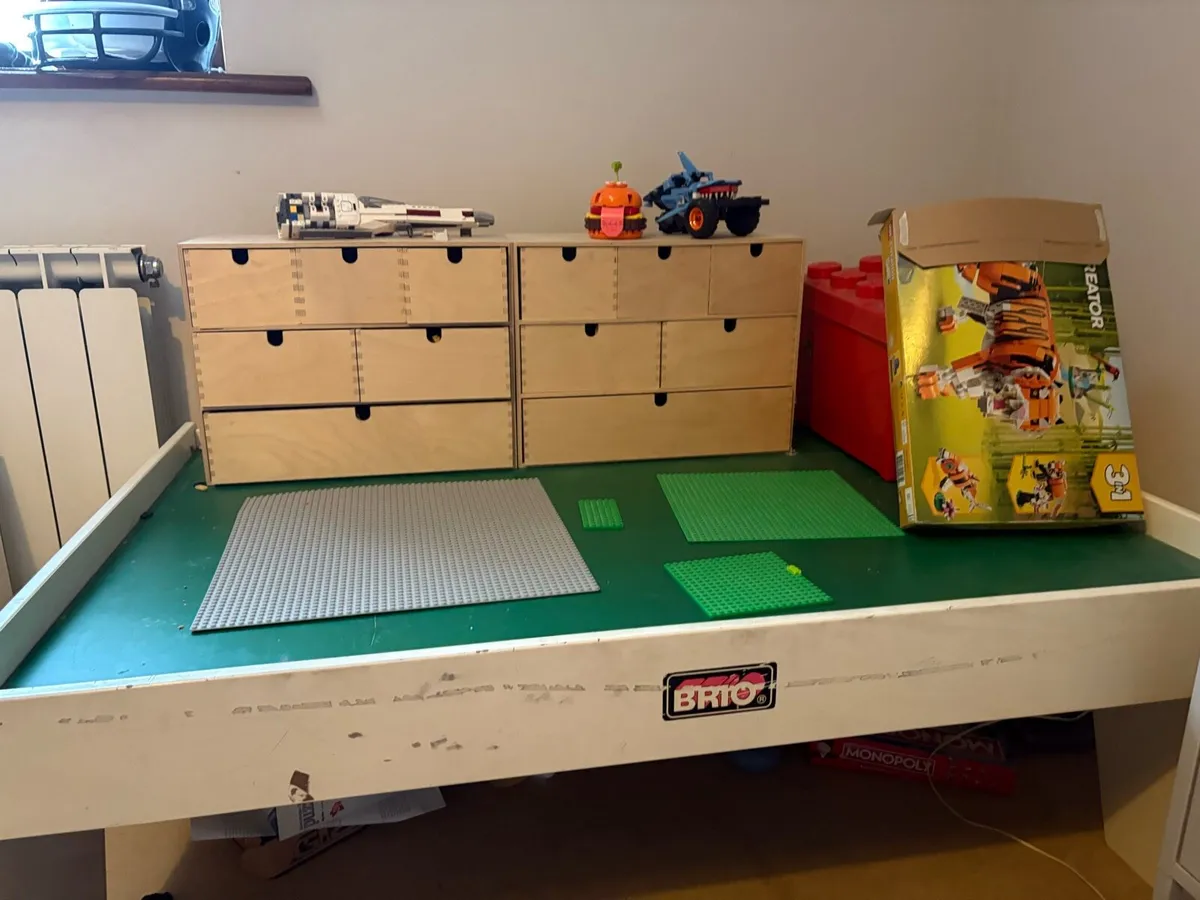 Lego table and Lego - Image 2