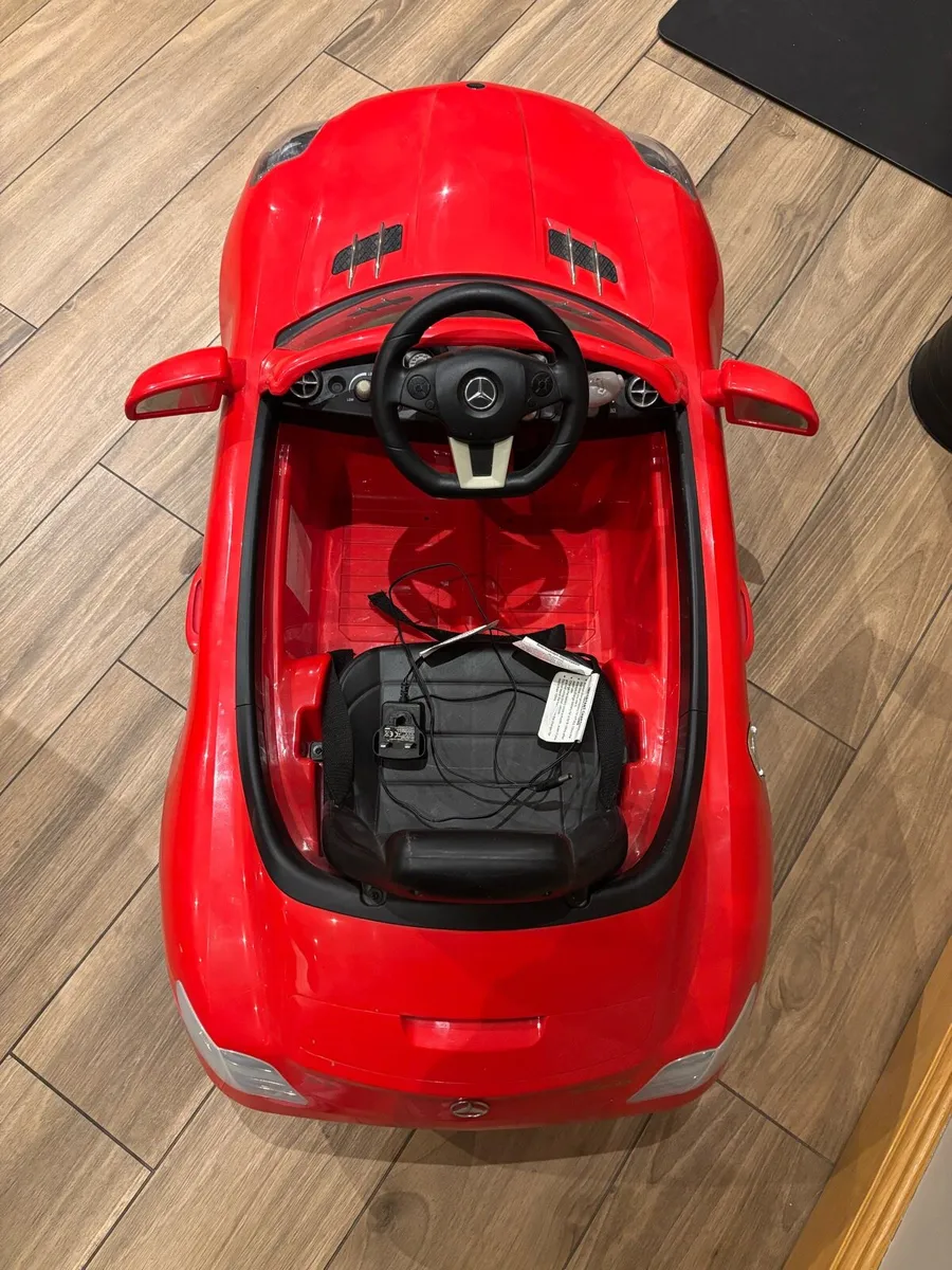 Mercedes ride on car - Image 4