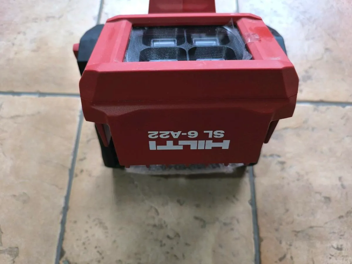 Hilti Cordless LED construction light - Image 1