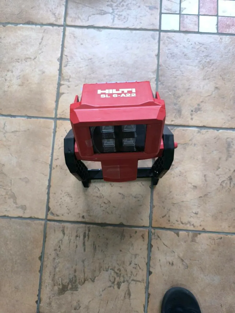 Hilti Cordless LED construction light - Image 3