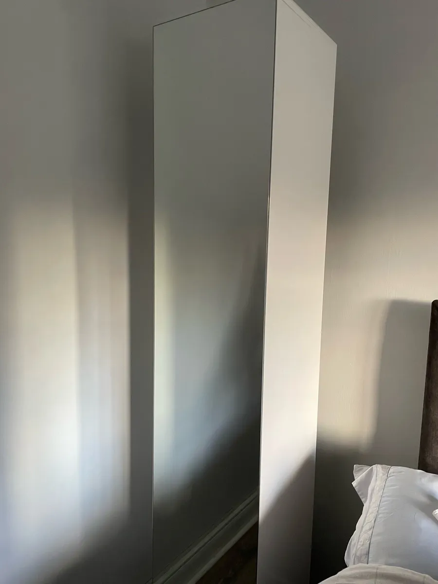 Full length swivel mirror with shelving - Image 1