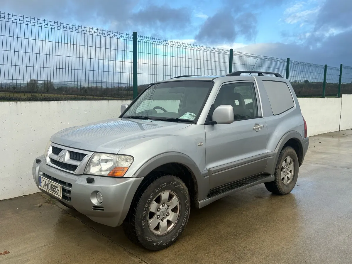 Mitsubishi Pajero - Image 1
