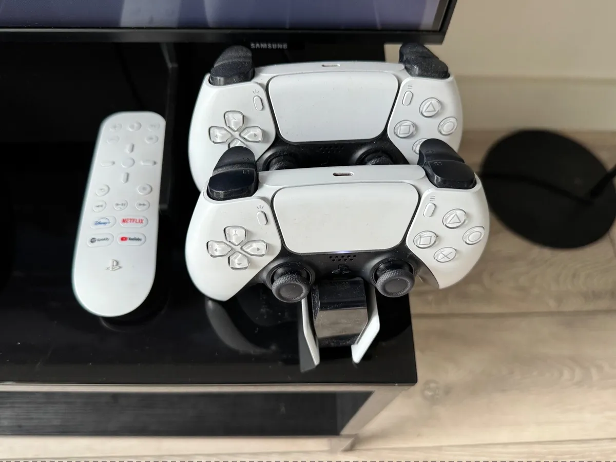 Sony PlayStation 5 + PlayStation accessories - Image 2