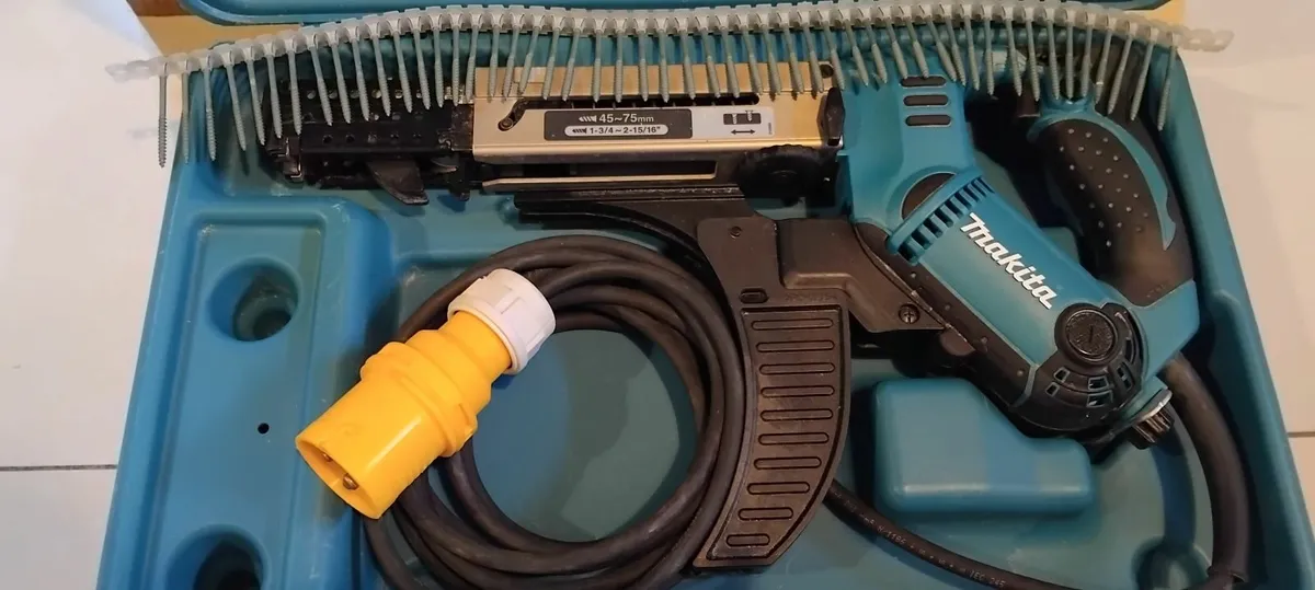 Makita 6844 Autofeed 110v - Image 1