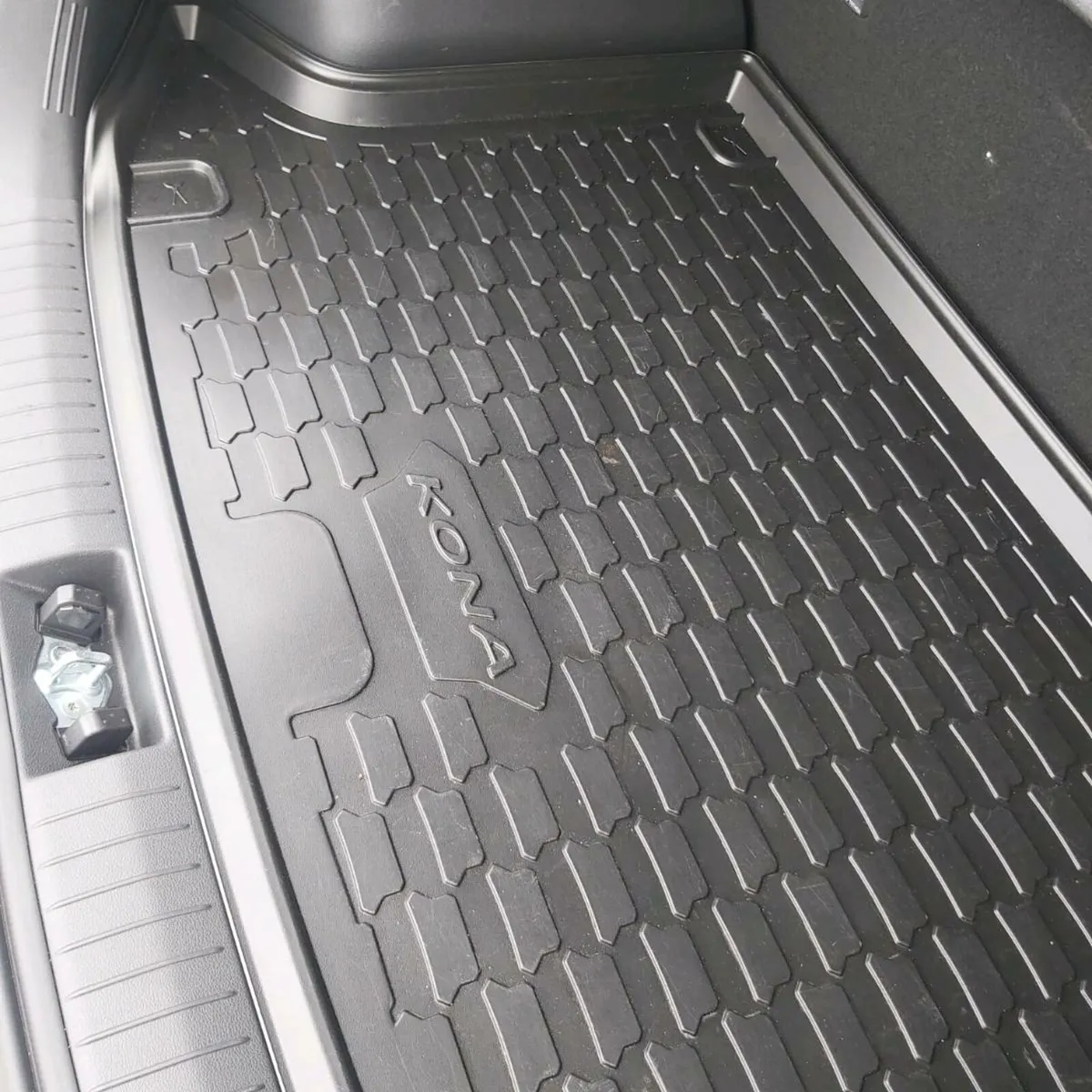 Genuine hyundai kona boot liner - Image 2
