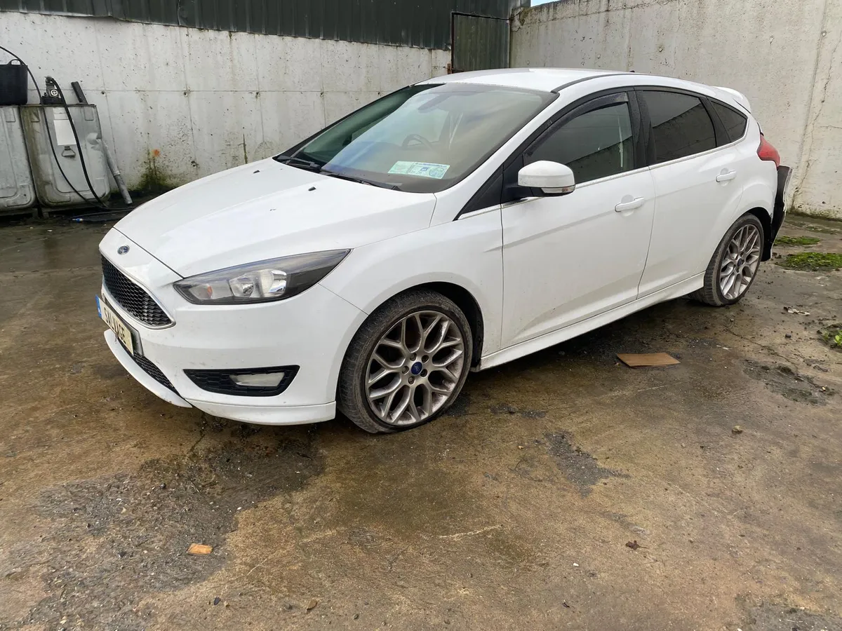 2015 Ford Focus - Image 2