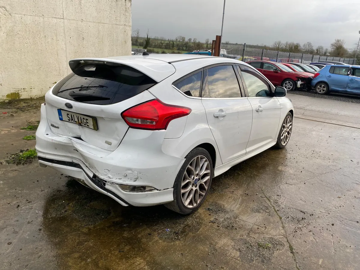 2015 Ford Focus - Image 4