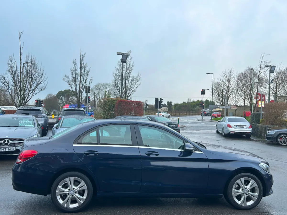 Mercedes-Benz C-Class C220 D SE EXECUTIVE AUTO *HI - Image 4