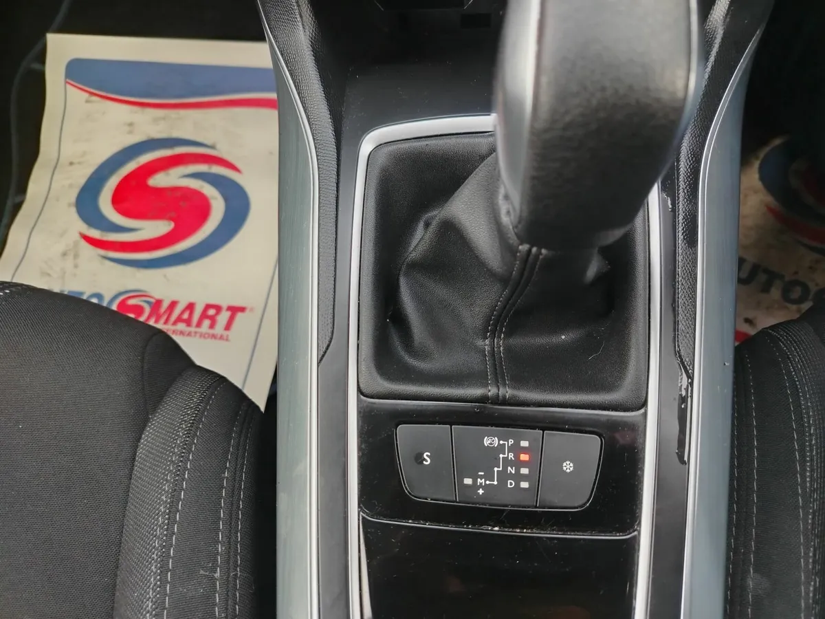 Peugeot 308 2014 - Image 2