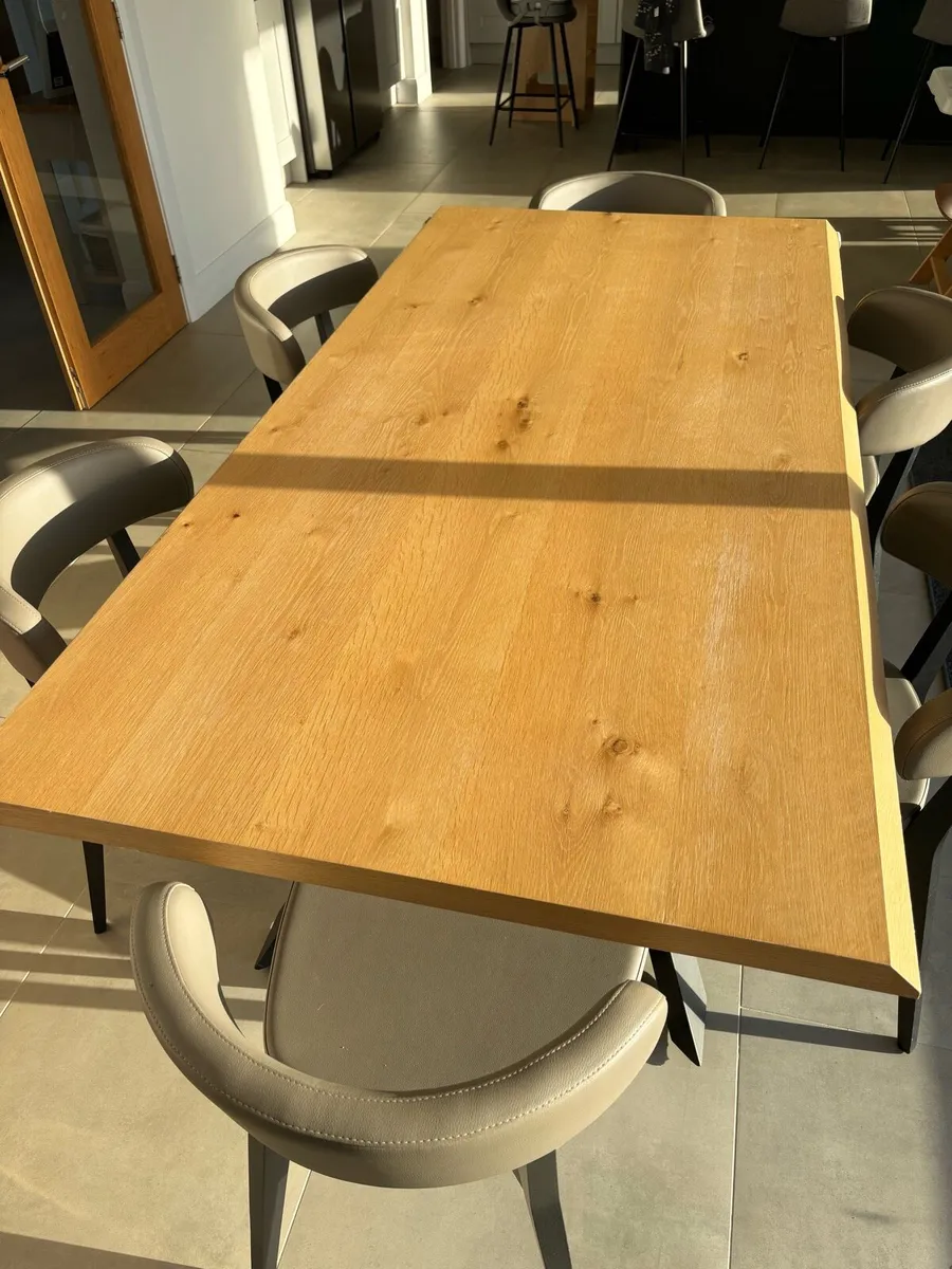 Dining table - Image 4