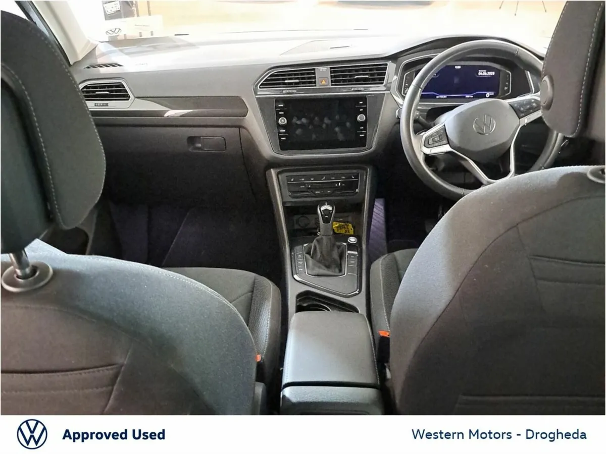 Volkswagen Tiguan 2.0 TDI 150HP Elegance DSG **WAS - Image 2