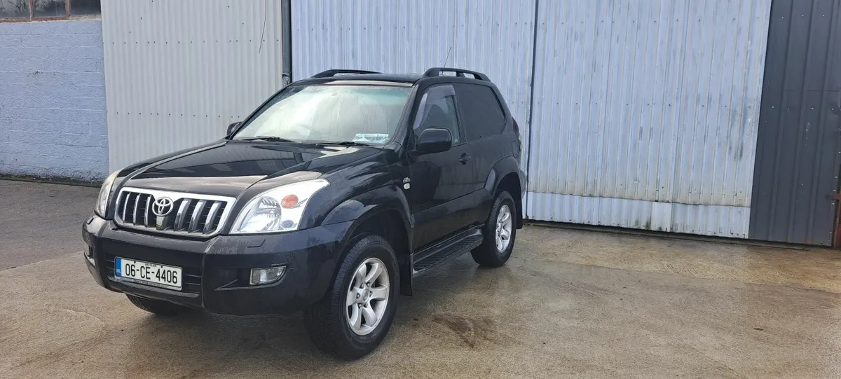 Toyota Land Cruiser 2006 - Image 2