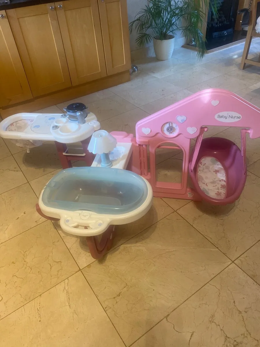 Baby doll feeding bathing and sleeping station - Image 1