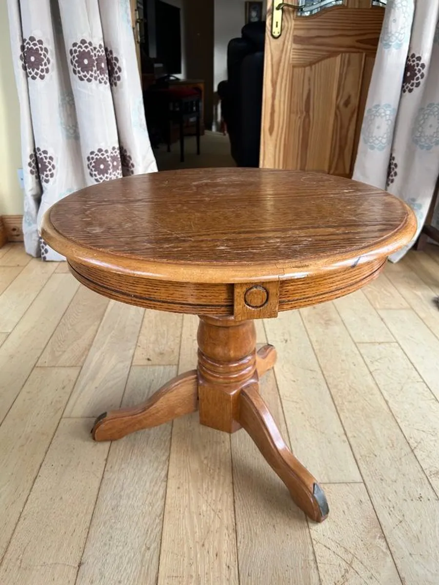 Free Chairs - Image 1