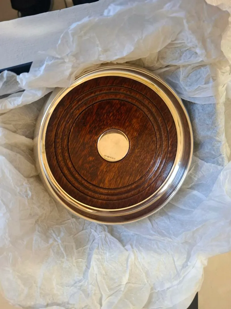 Silver bottle coaster - Image 2