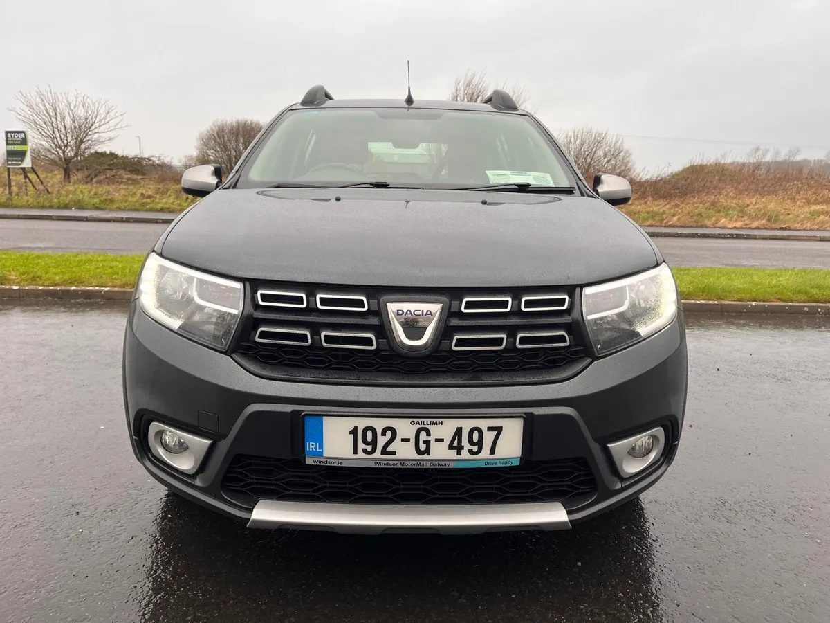 Dacia Sandero Stepway NCT 07/27 - Image 3