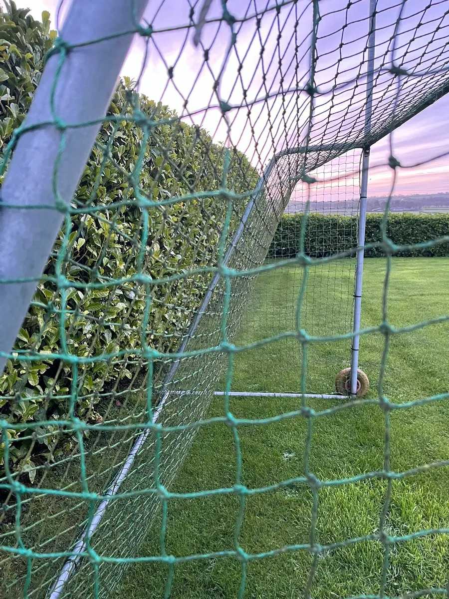 Goal posts on wheels - Image 4