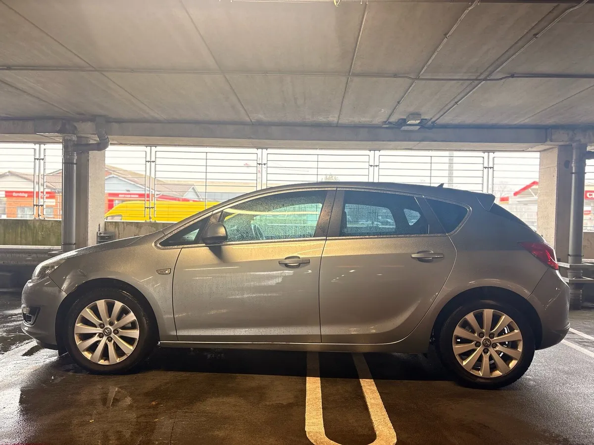 OPEL ASTRA 1.6 DIESEL - Image 2