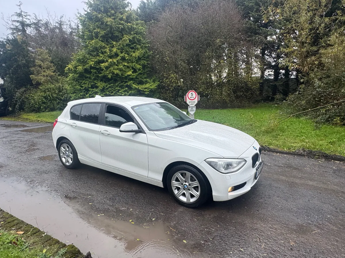 15 BMW 1-Series AUTOMATIC - Image 1