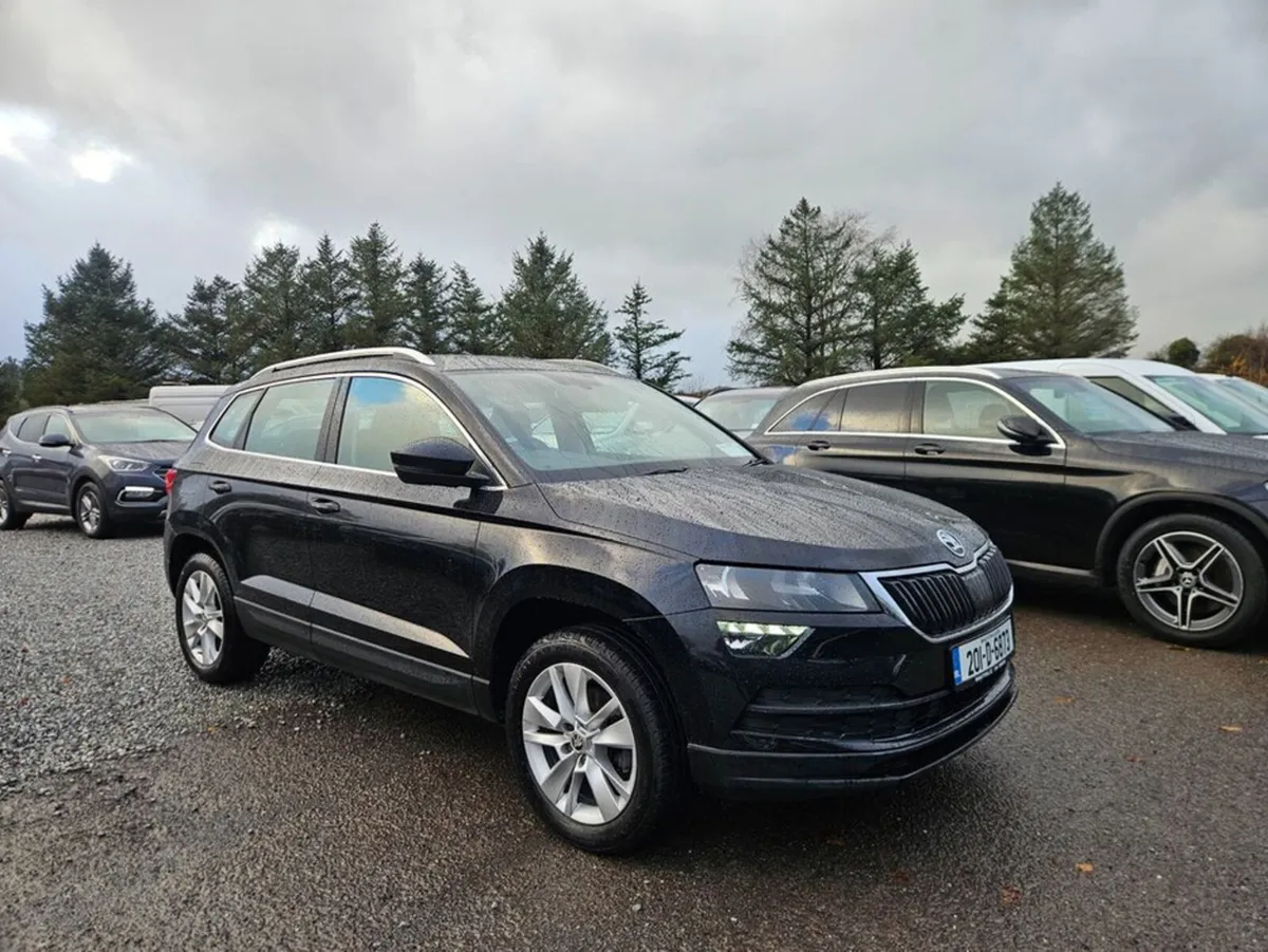 Skoda Karoq AMB 1.5tsi 150HP 4DR - Image 1