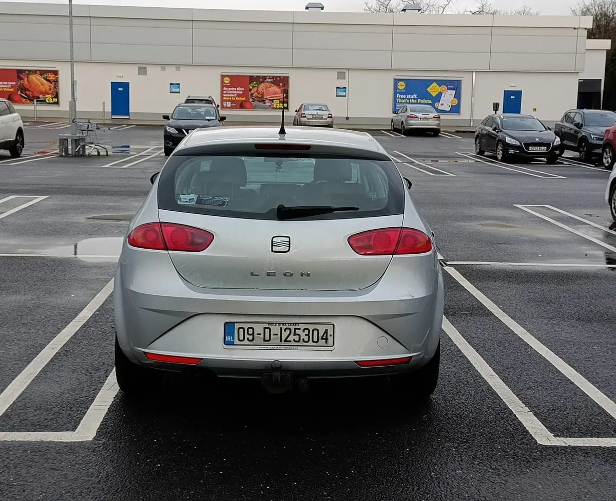 SEAT Leon 2009 - Image 1