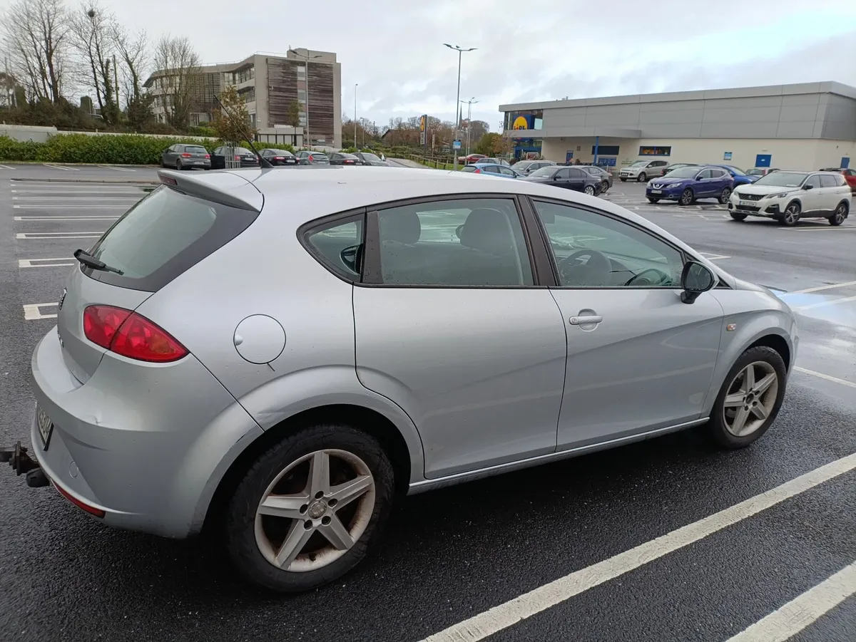 SEAT Leon 2009 - Image 2