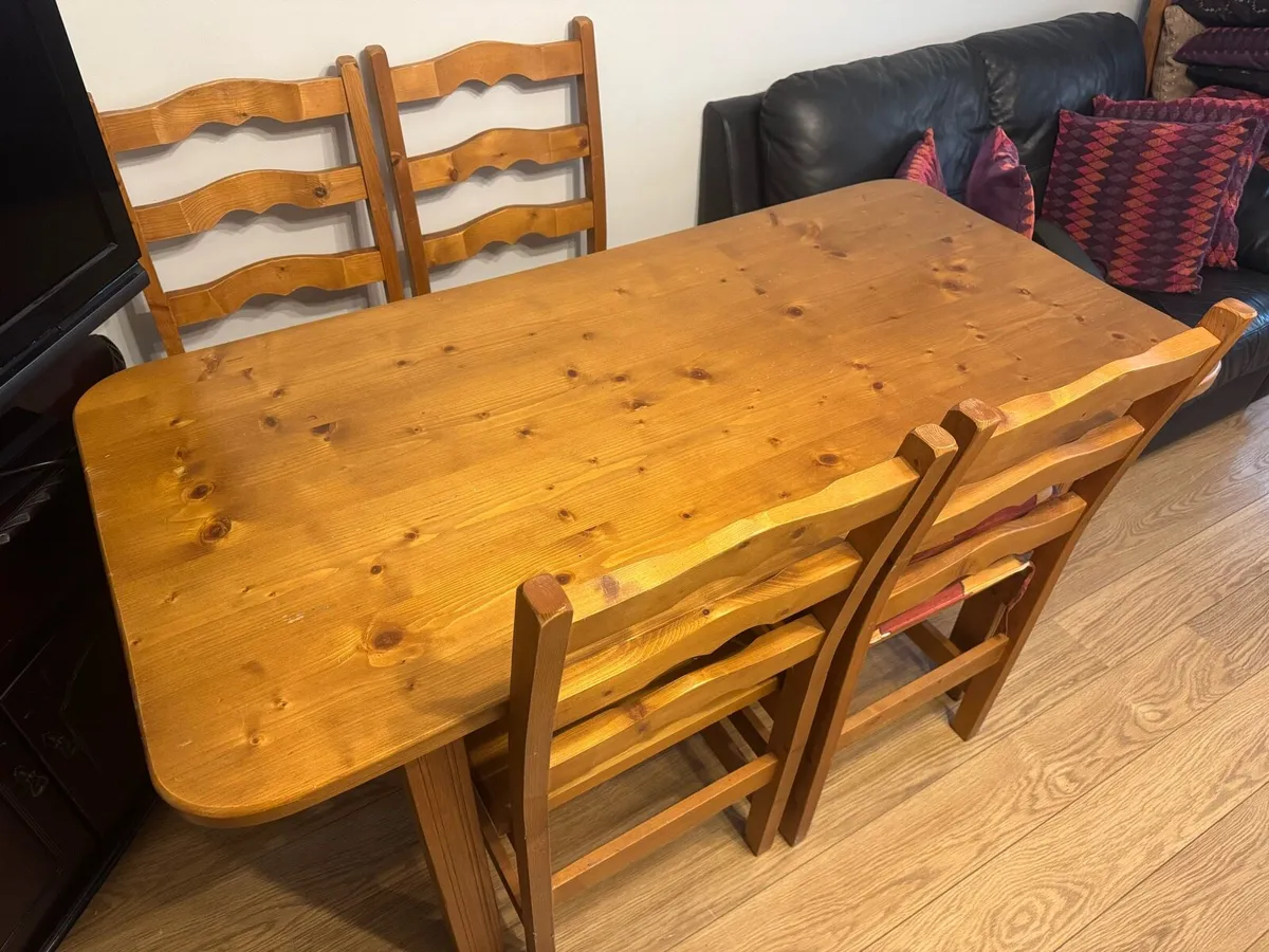 Pine table and six chairs - Image 2