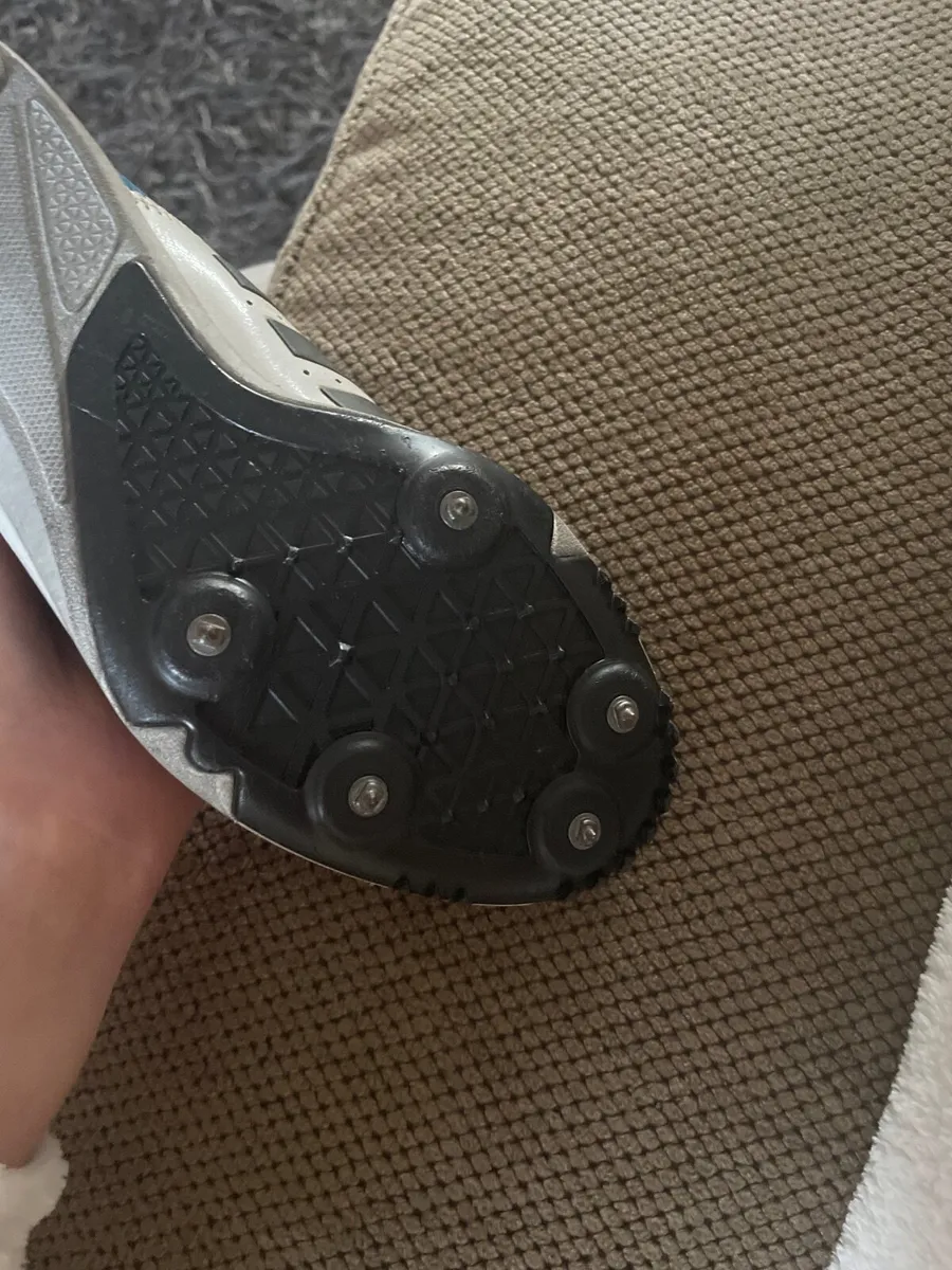 Running spikes - Image 2