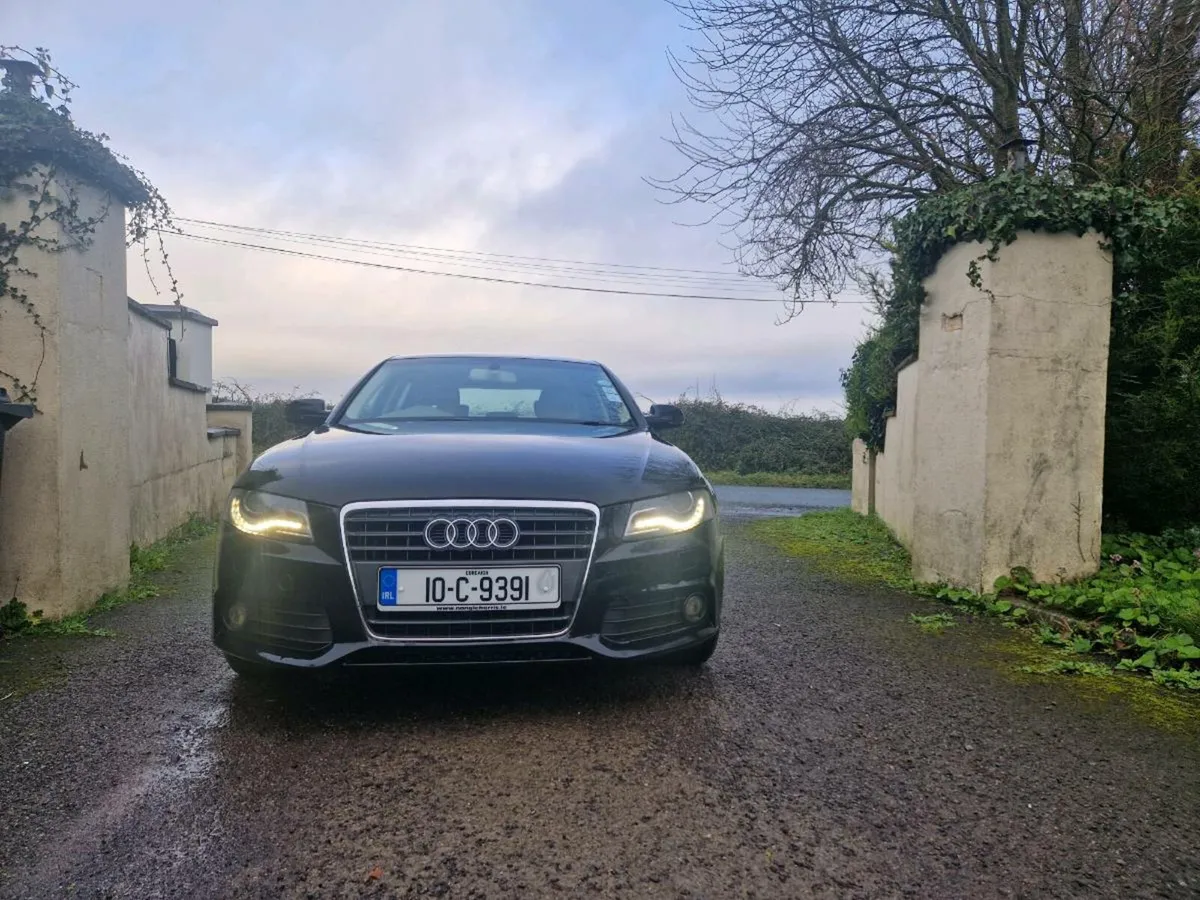 AUDI A4 2010 Diesel - Image 2