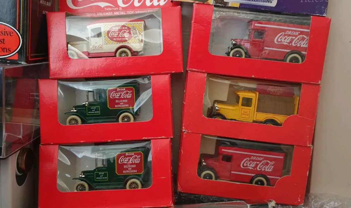 6 COCA COLA DIE.CAST MODELS