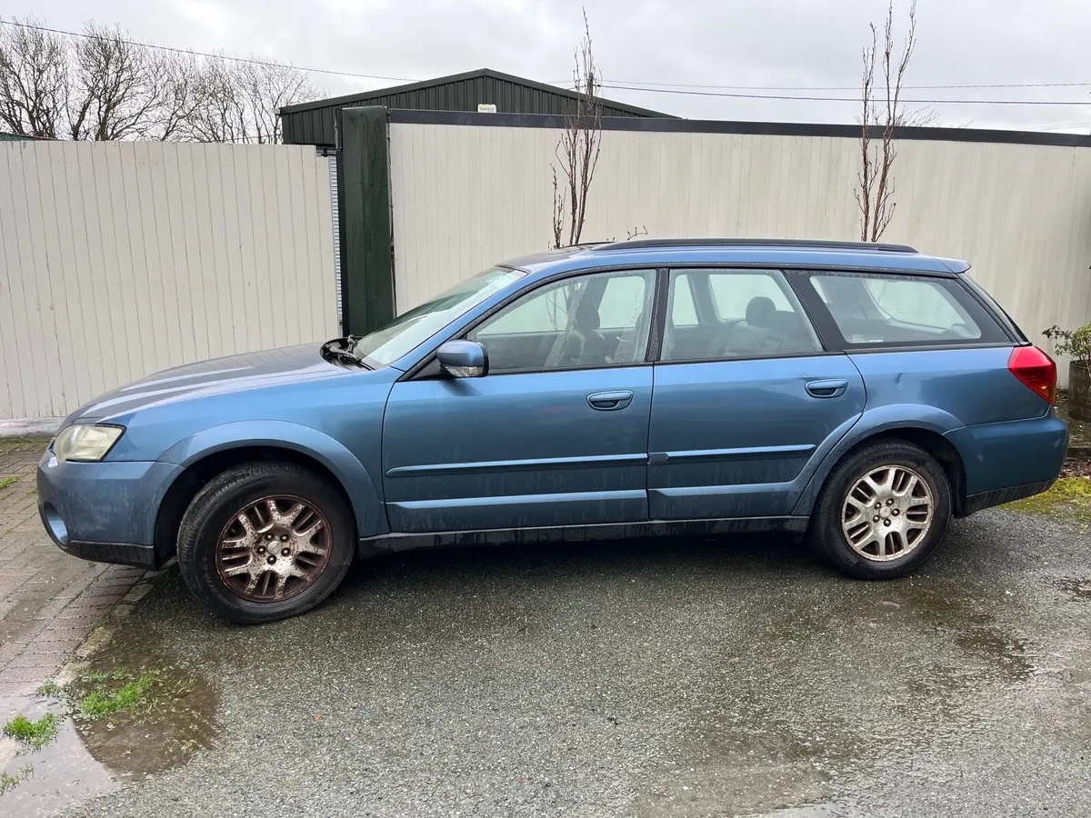 Subaru Legacy Outback 2004 4x4 estate - Image 3