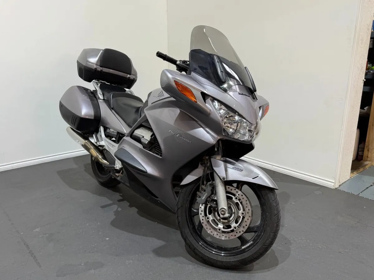 Honda Pan European ST1300 - Image 1