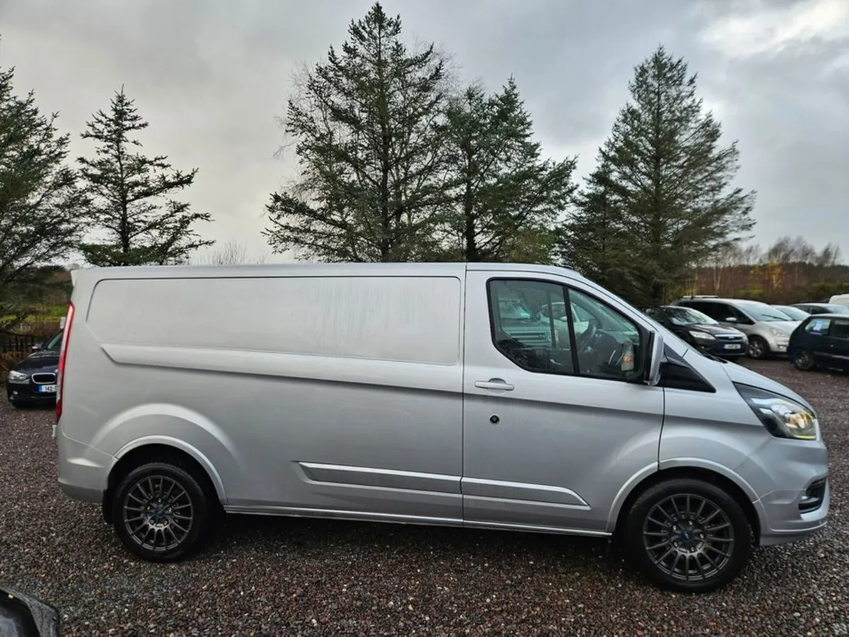 Ford Transit Custom Limited 300L 2.0 Auto 170bhp - Image 3