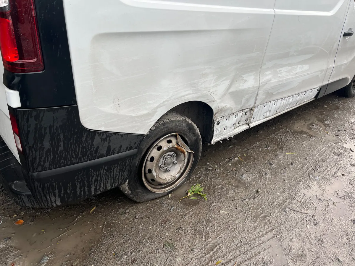 23 Nissan primastar - Image 4