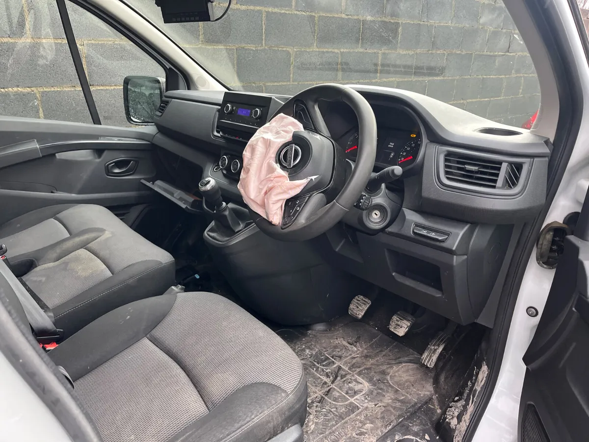 23 Nissan primastar - Image 3